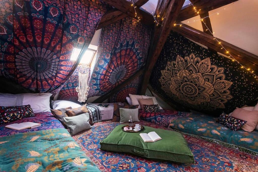 Apartmán Fairytale Duplex - Billiard - Whirlpool - Cinema - Old Town