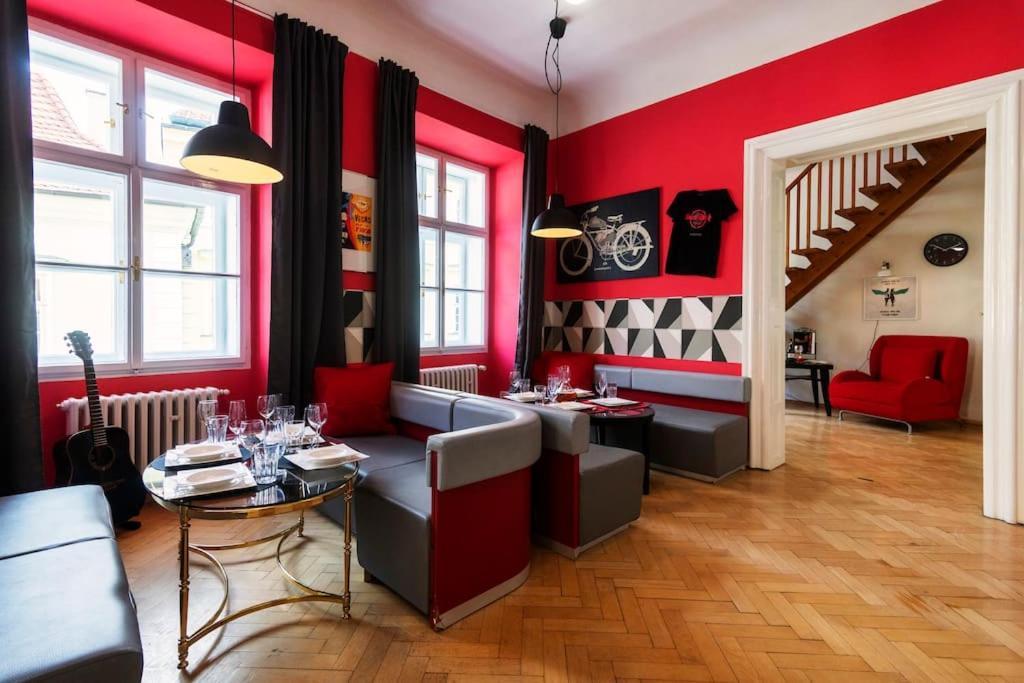 Fairytale Duplex - Billiard - Whirlpool - Cinema - Old Town * Praha